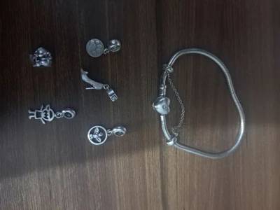 Pulseira Vivavara E Berlocks, Leia Descrio