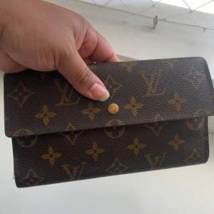 Carteira Louis Vuitton  Monogram