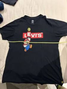 Camiseta Feminina Levis Super Mario