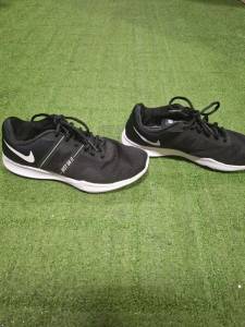 Tnis Nike City Trainer 34