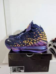 Lebron 17 Monstars N39