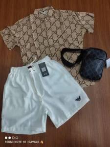 Look Camiseta Florada, Short De Linho E Bag