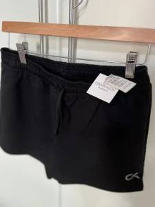 Short Saia Calvin Klein Tam . M