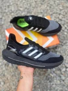 Promoo Tnis Adidas Ultraboost Masculino/feminino Primeira Linha