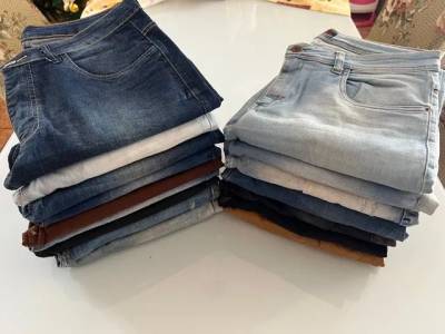 Calas Jeans Skinny R$ 20 Cada ( 44 E 46 )