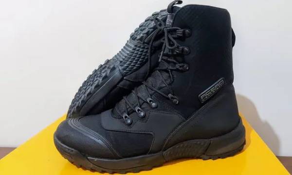 Coturno Bota Acero 42 One Preto Extra Leve   Acolchoado   Palmilha Gel Pu