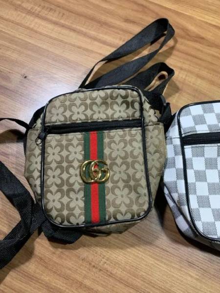 Pochete Shoulder Bag Transversal Gucci Lv