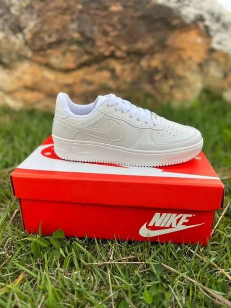 Tnis Air Force Branco Vermelho Branco Com Dourado