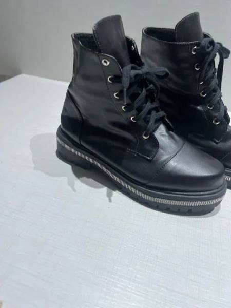 Bota Coturno Preto Couro Sinttico - Tamanho 38