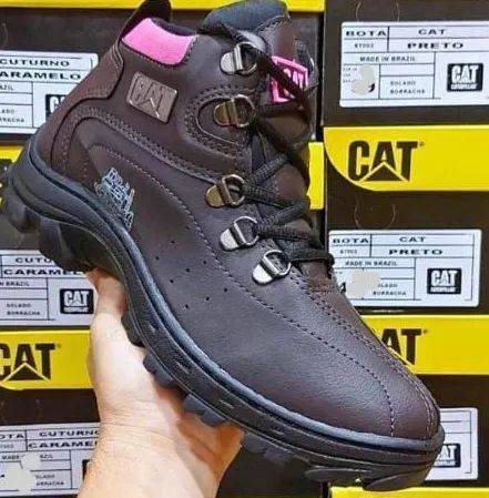 Bota Caterpillar Feminina Cor Marrom Com Rosa