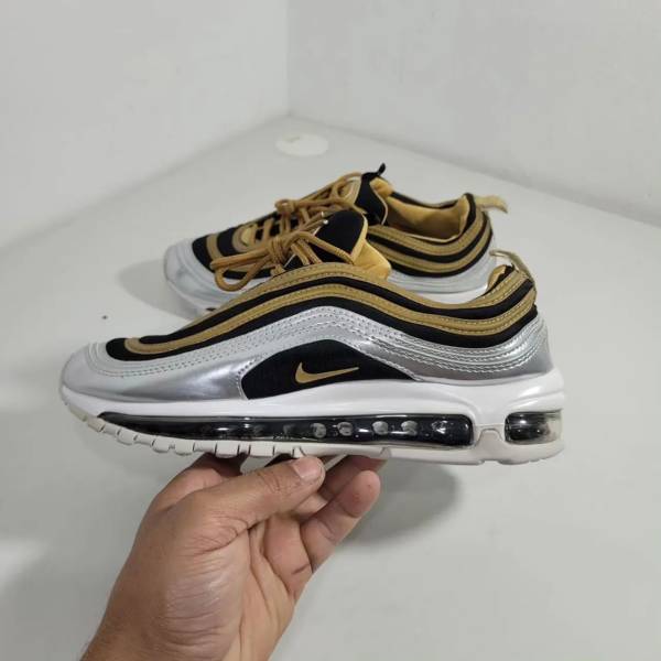 Tnis Nike Air Max 97 Prata E Dourado