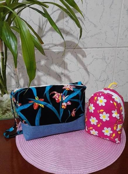 Necessaire Comum E Verso Mochilinha