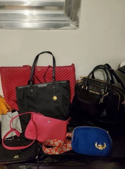 Bolsas Importada Machael Kors E  Tommy Hilfiger