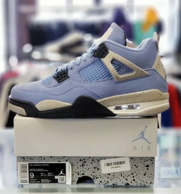 Nike Air Jordan 4 University Blue