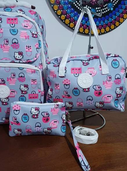 Kit Mochila Hello Kitty - 3 Peas