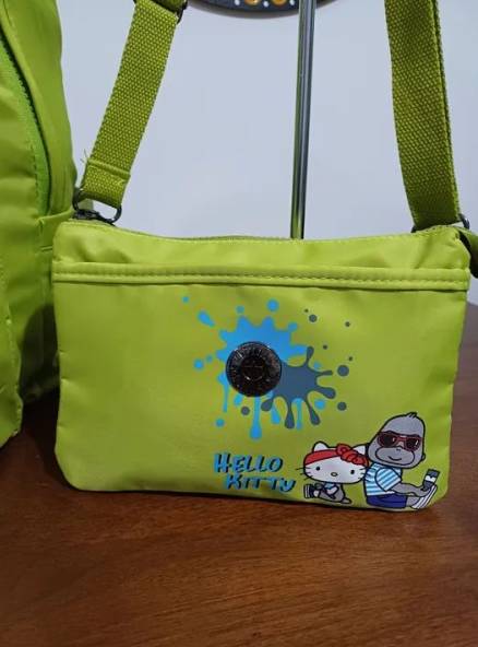 Mochila E Bolsa Hello Kitty Verde