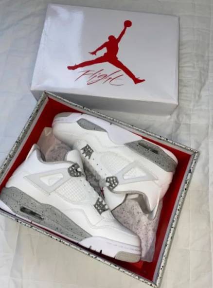 Air Jordan 4 Tech White