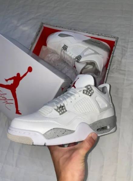 Air Jordan 4 Tech White