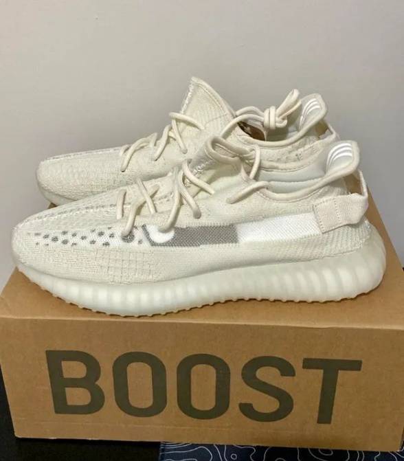 Tnis Adidas Yeezy Boost 350 V2