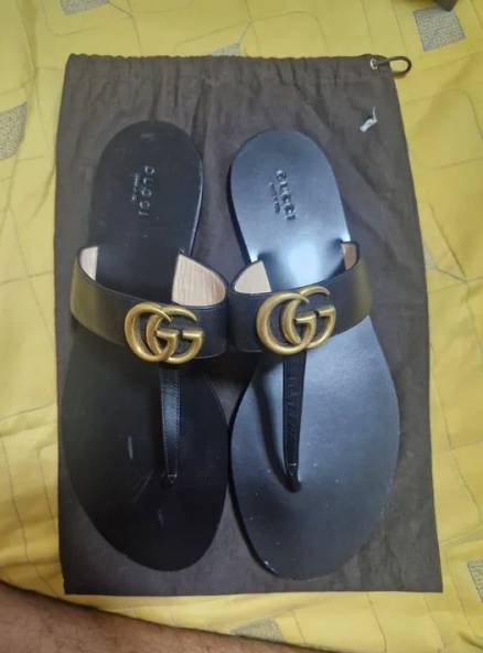 Sandalia Rasteira Gucci Genuna.