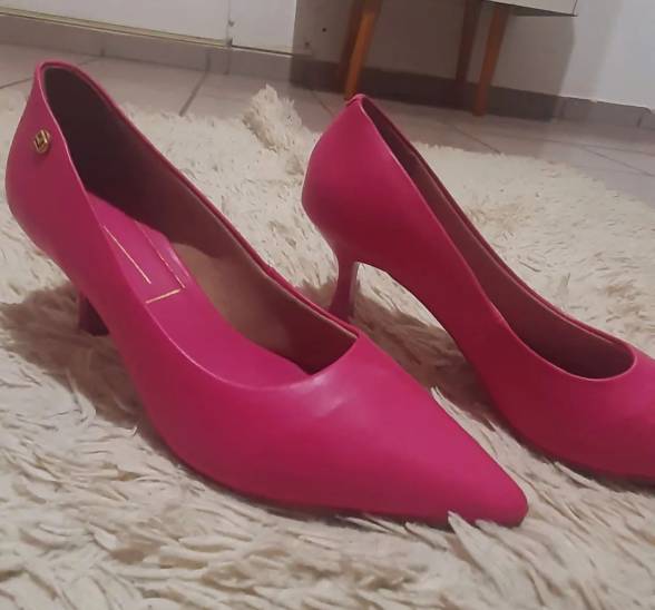 Sapatos De Salto Rosa