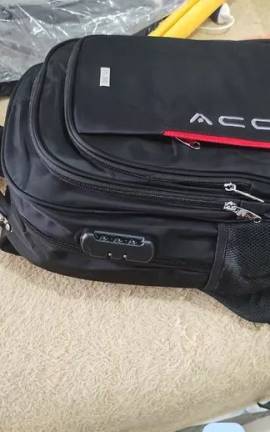 Mochila Preta Com Cadeado - Aco